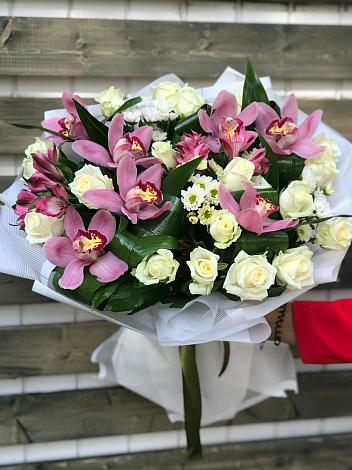 Букет цветов из: Розы и Хризантемы в Котласе