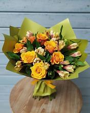 Букет цветов из:  Альстромерии и Розы в Котласе
