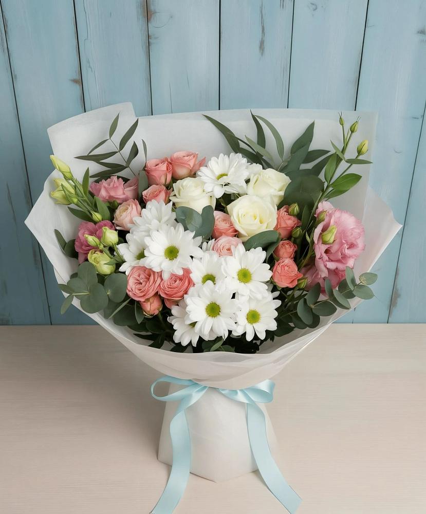 Букет цветов из: Розы, Лизиантусы и Хризантемы в Котласе