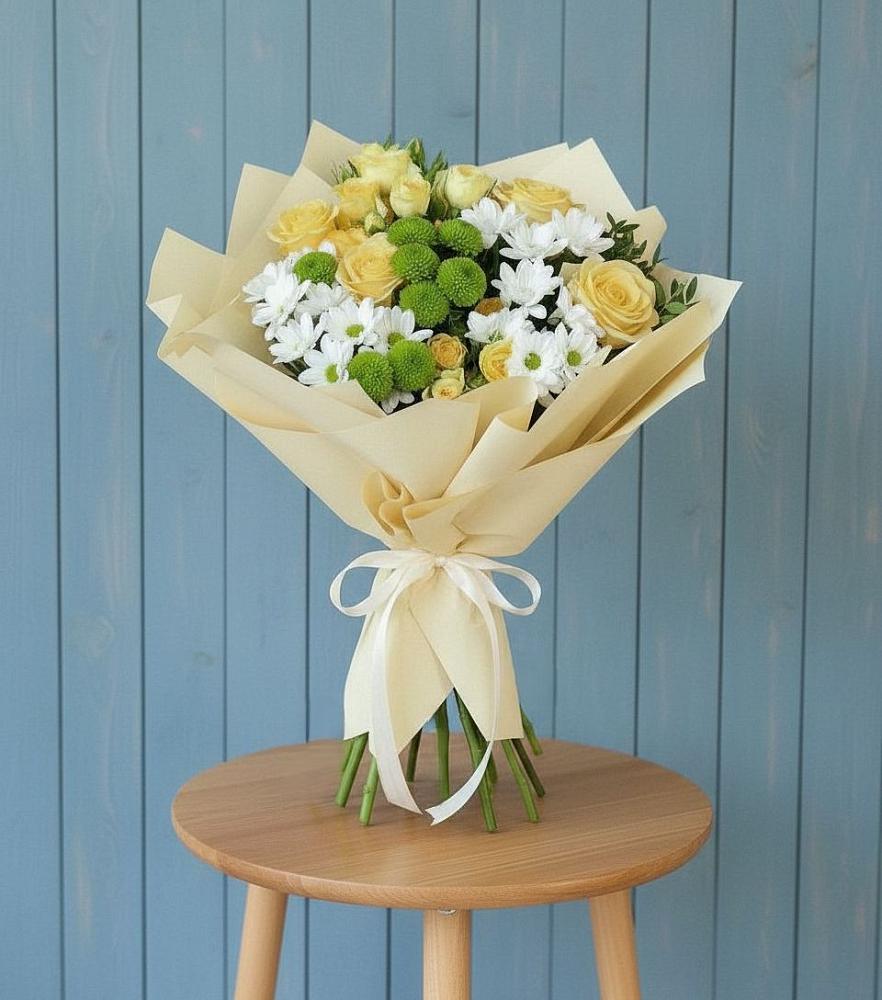 Букет цветов из: Хризантемы и Розы в Котласе