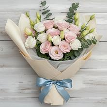 Букет цветов из:  Лизиантусы в Котласе