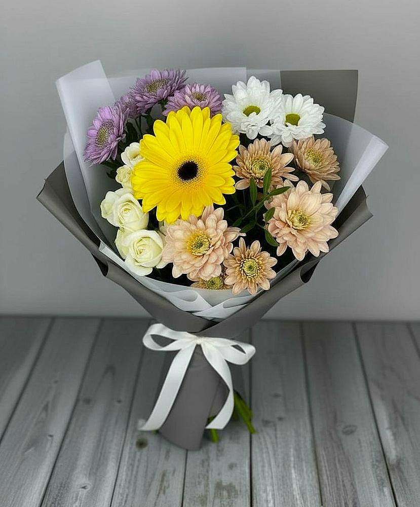 Букет цветов из: Розы, Герберы и Хризантемы в Котласе
