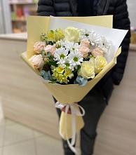 Букет цветов из:  Альстромерии, Розы и Хризантемы в Котласе