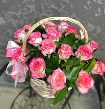 Цветочная композиция из Розы в корзине в Котласе