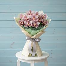 Букет цветов из:  Орхидеи и Розы в Котласе