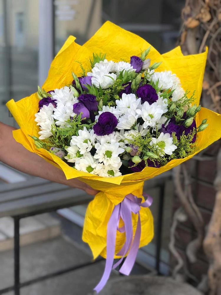 Букет цветов из: Ирисы, Хризантемы и Ромашки в Котласе