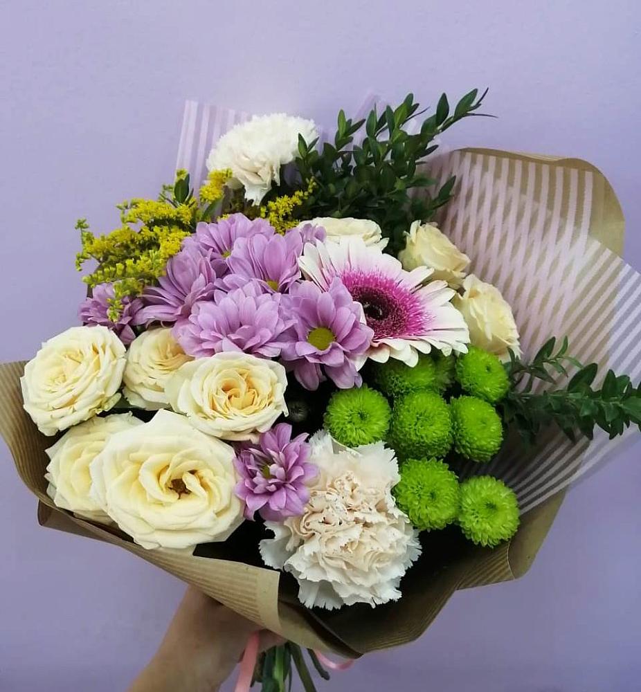 Букет цветов из: Хризантемы, Розы, Гвоздики и Герберы в Котласе