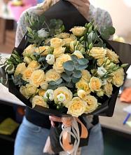 Букет цветов из:  Розы и Лизиантусы в Котласе