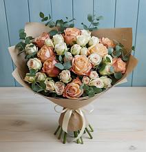 Букет цветов из:  Альстромерии и Розы в Котласе